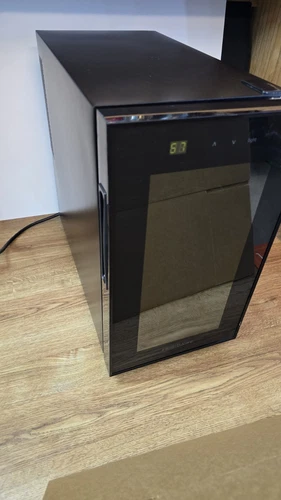 Frigidaire Wine Cooler for 8 Bottles Works Great! 